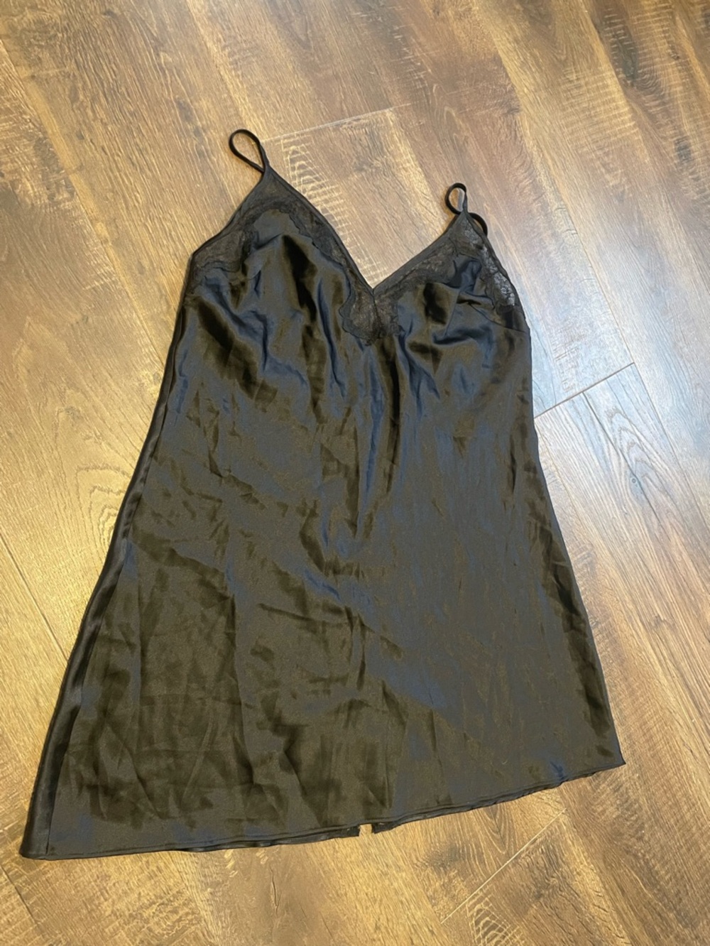 Victoria’s Secret Lace‎ Trim Satin Low Back Mini Slip Dress Black Large